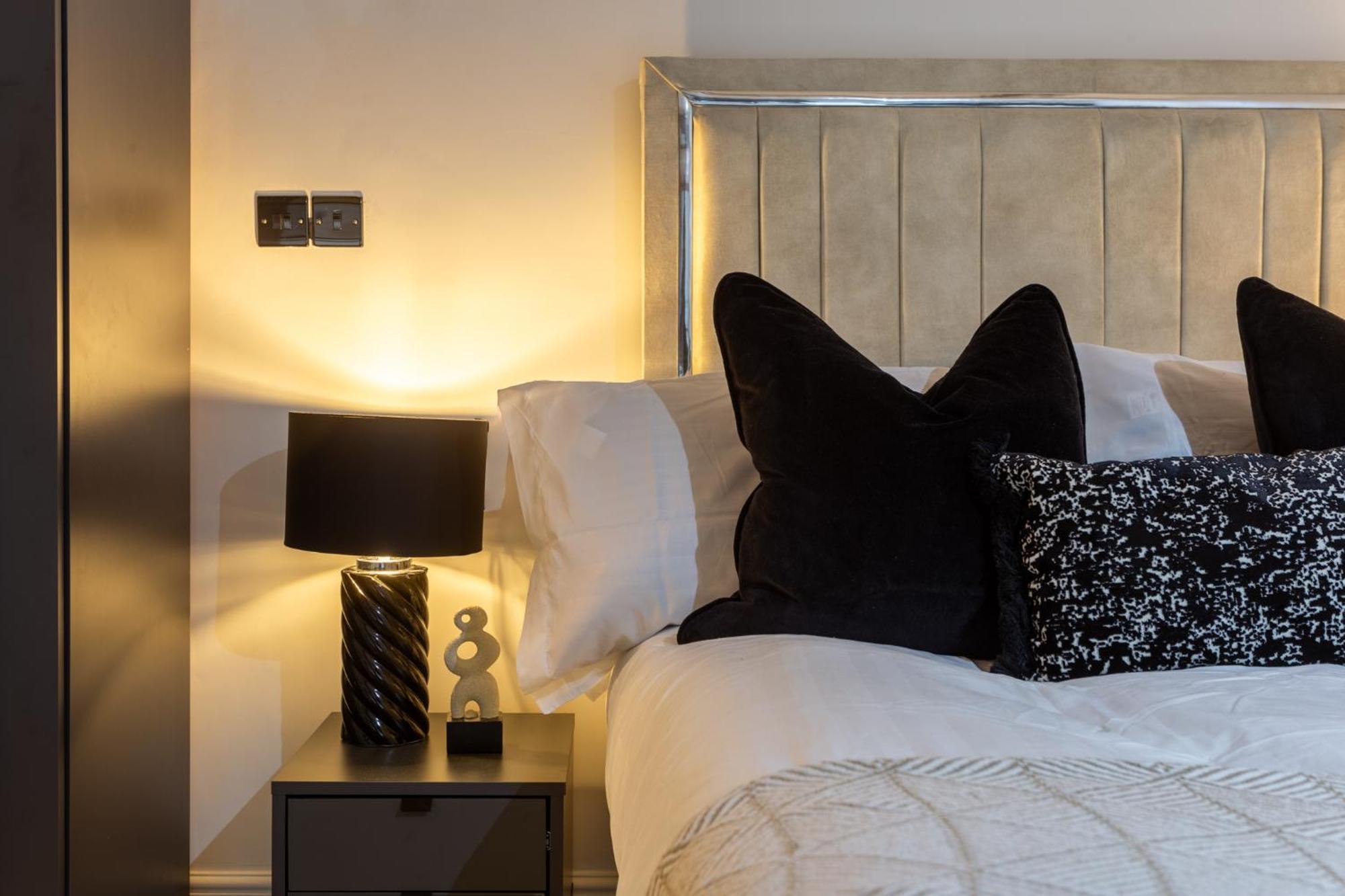 Bradford Luxury Central Apartment Bagian luar foto