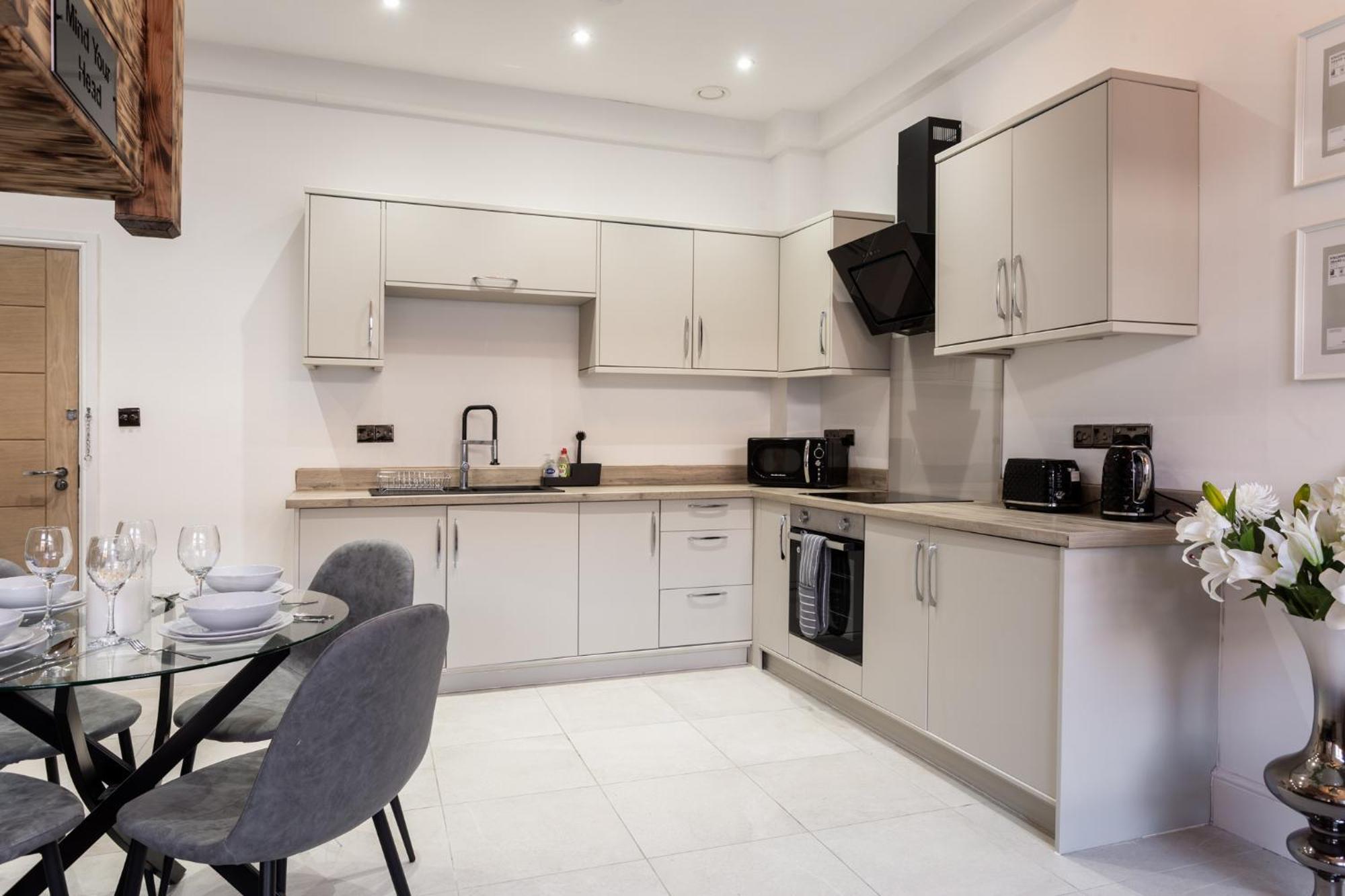 Bradford Luxury Central Apartment Bagian luar foto